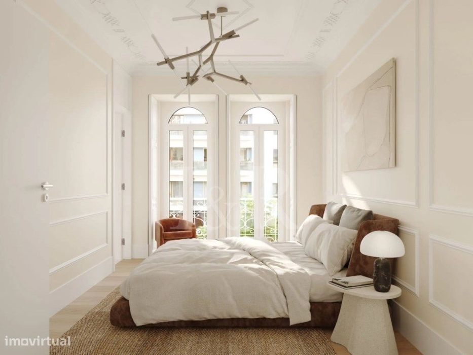 Apartamento T2 com varanda perto da Gulbenkian