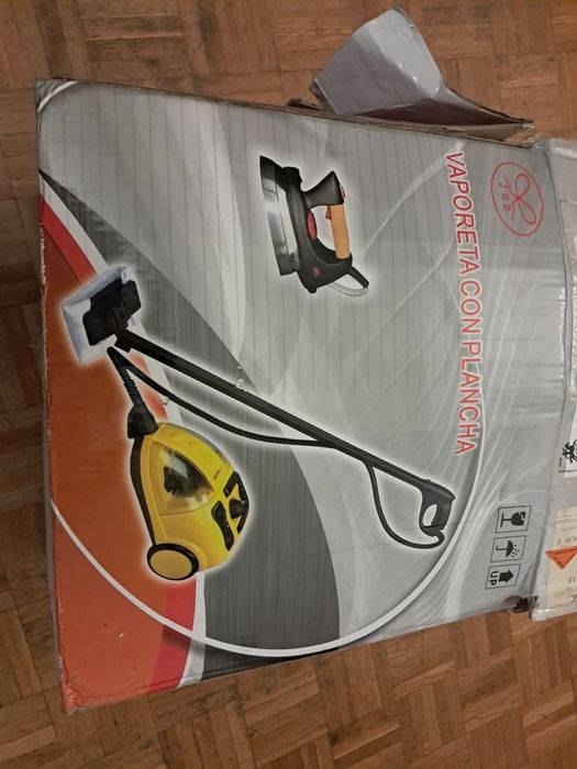80 € Vendo máquina de vapor , aspirador, caldeira, ferro e vários utensílios, tudo na mesma máquina