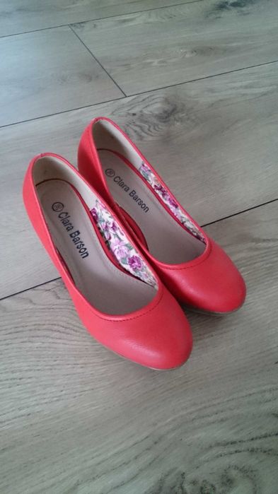 Buty na obcasie. Rozmiar 36.