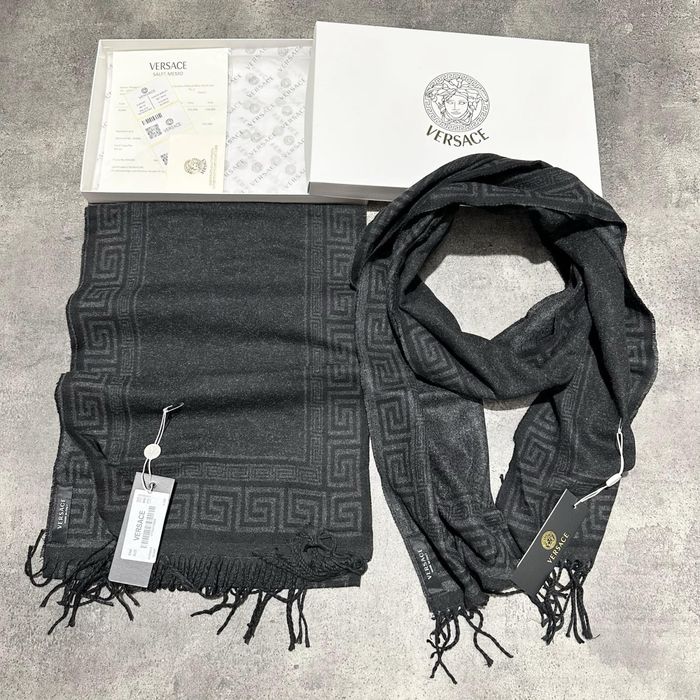 Популярні шарфи Армані,Guci,Hugo Boss