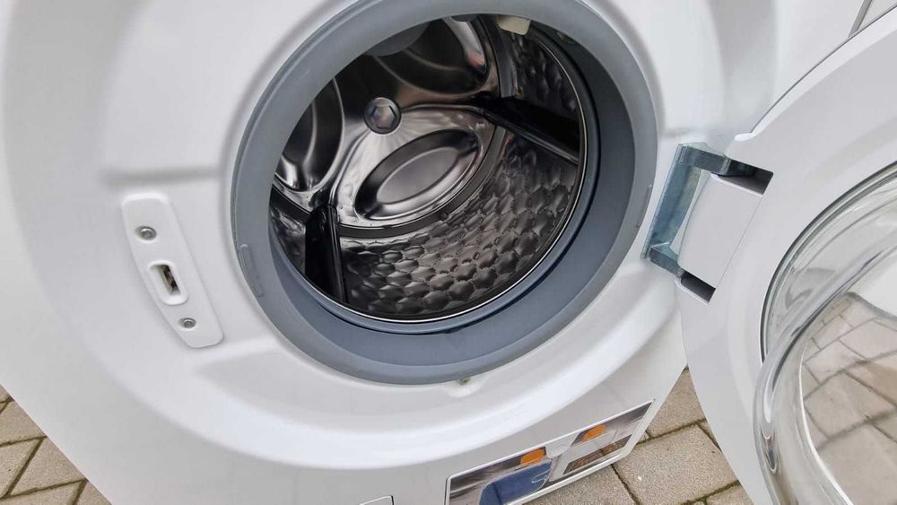 Pralka Miele W1 WWR 860 WPS, PowerWash 2.0, TwinDos, XL, WiFi, menu PL