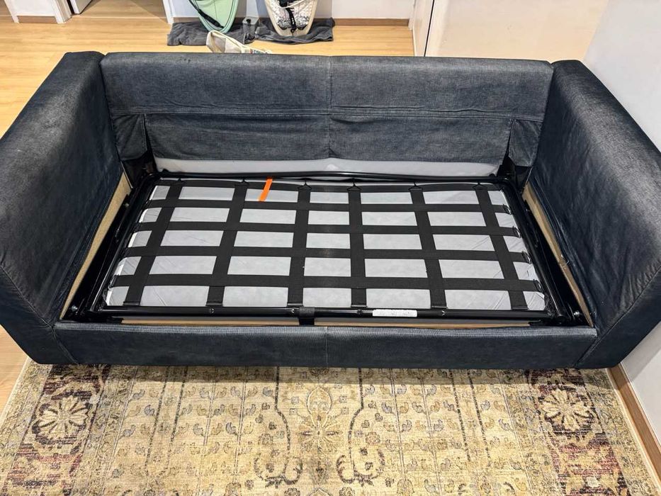 Sofá-Cama Azul – 10€ (Retirar no Local)