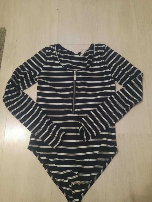Body damskie z zamkiem