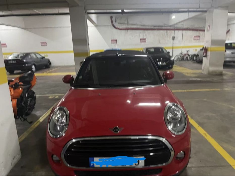 Mini Cooper Vermelho em Segunda Mão