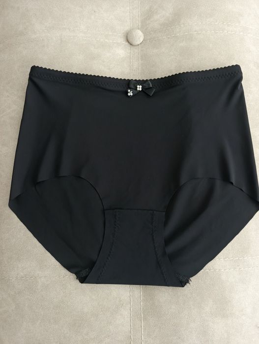 Жіночі трусики розмір L, XL