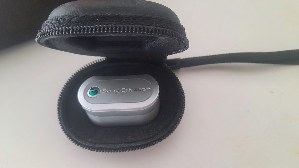 Sony Ericsson Flash MPF-10 KRY 105190R2A Cell Phone Black