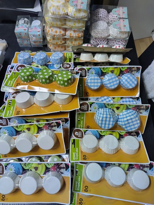 49 conjuntos de formas de papel para cupcakes / muffins