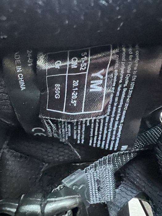 FOX RAMPAGE BARGE kask rowerowy czarno-zielony