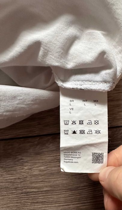 T-shirt Koszulka Hugo Boss Biała Srebrne logo r. M