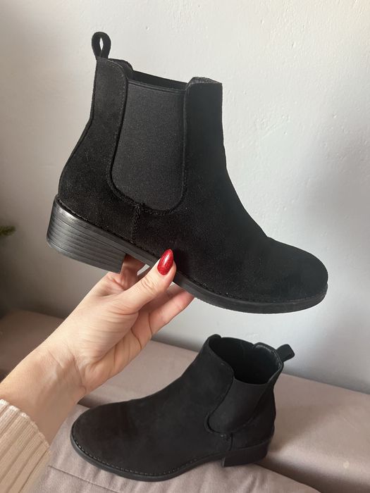 Czarne zamszowe botki 37 sztyblety