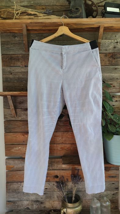 Proste spodnie, cygaretki, bawełna 44