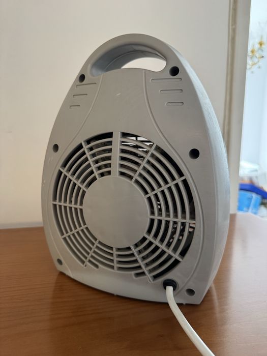 Hot and Cold Heater/Fan Heater429088409231052801