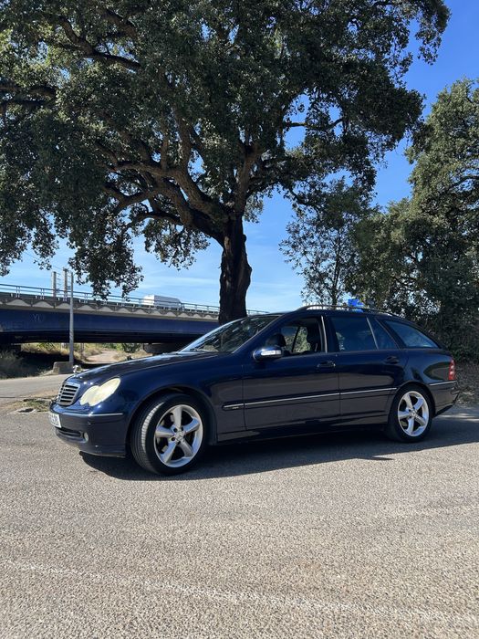 Mercedes C270 CDI AVARIADA foto 2