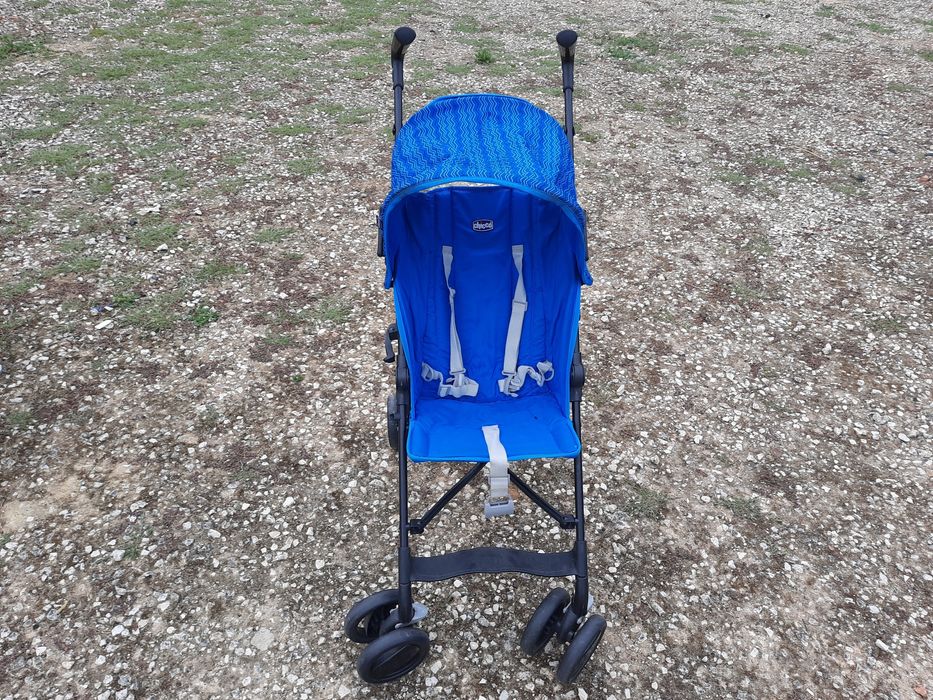 Carrinho de passeio Chicco em ótimo estado.