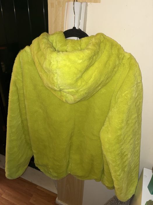 Casaco em pelo bershka