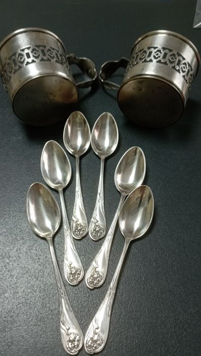 Продам подстаканник  FRAGET 19 век и чайные ложки.