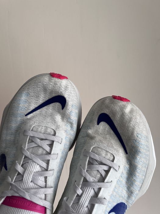 Кросівки nike invincible run 3 як нові pegasus vomero vaporfly 41