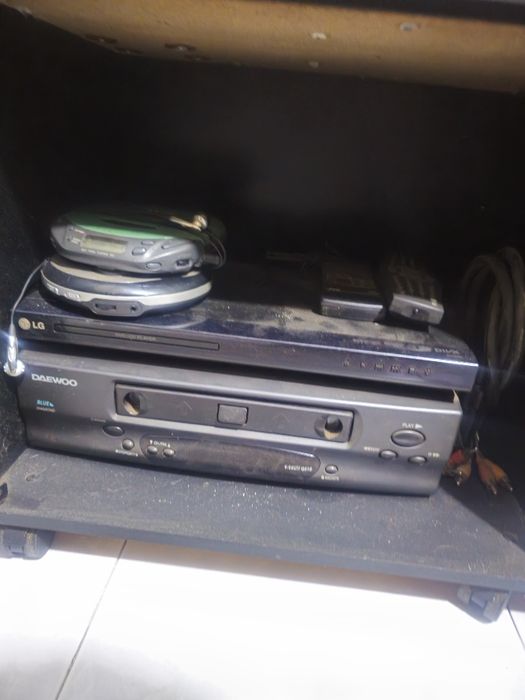 Sistema de som Alba com giradiscos