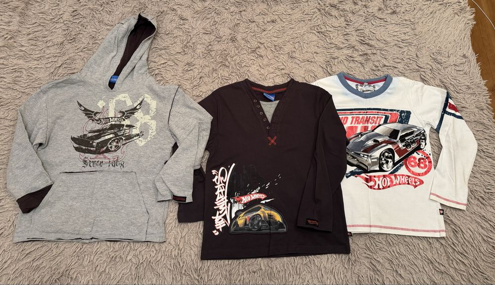 Худи толстовка кофта. Лонгслив Hot Wheels 134 см.