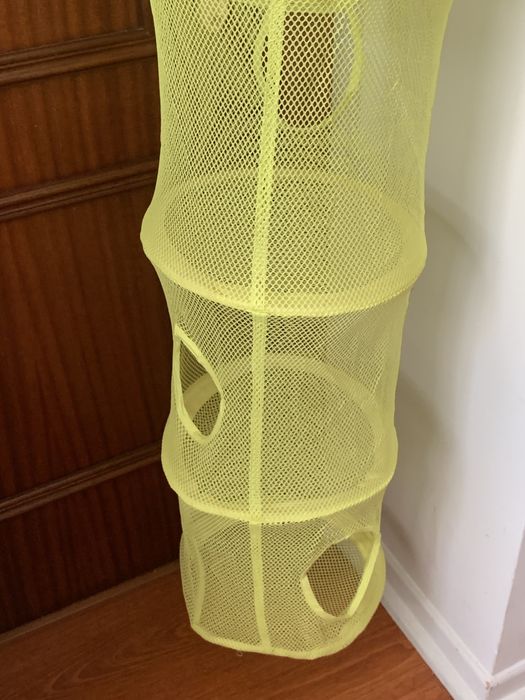 Suspended net for children's organization64729743244802121