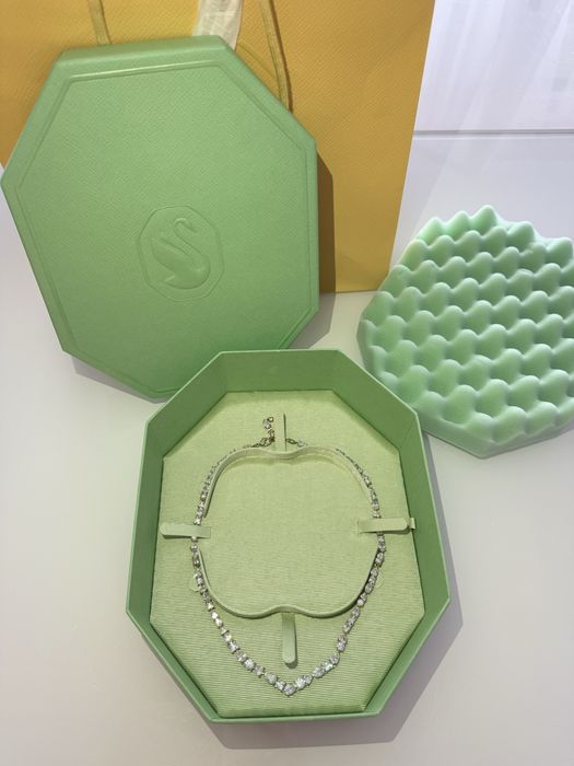 Swarovski, Naszyjnik Mesmera