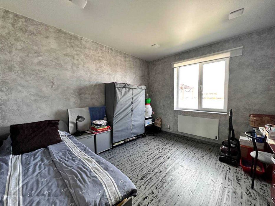 Продаж дуплексу, Хуторок