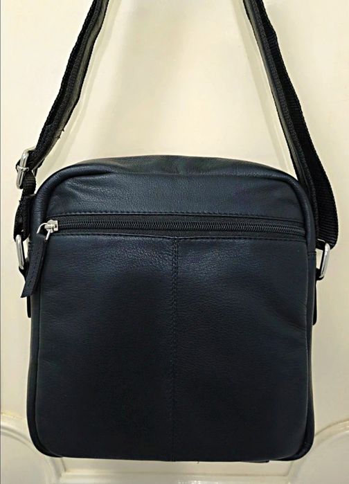 Bolsa em Pele Genuína - Nova