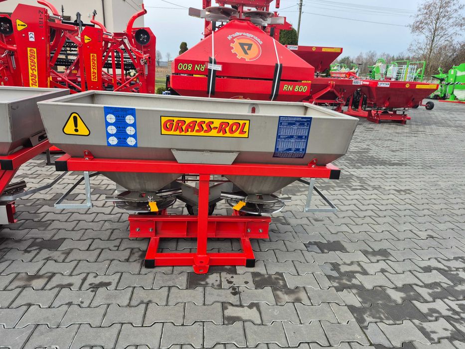 Rozsiewacz Nawozów Polowy Dwutarczowy Grass-Rol