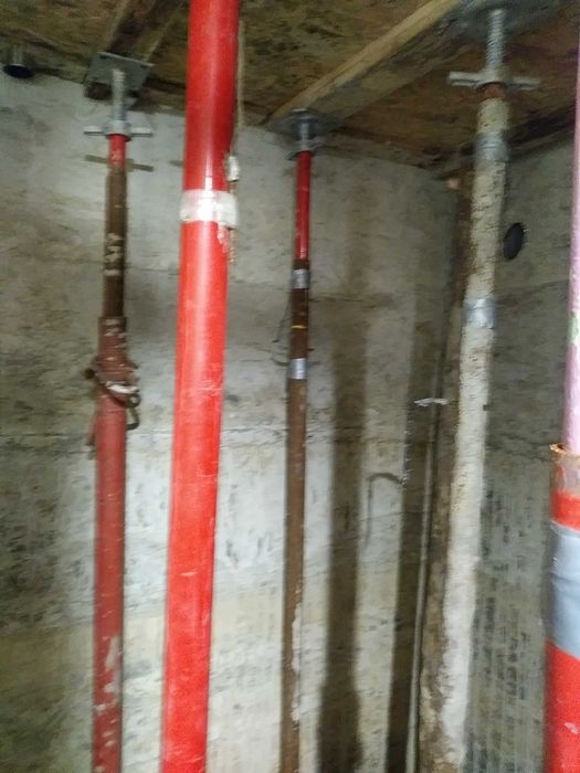 Stemple podpory budowlane