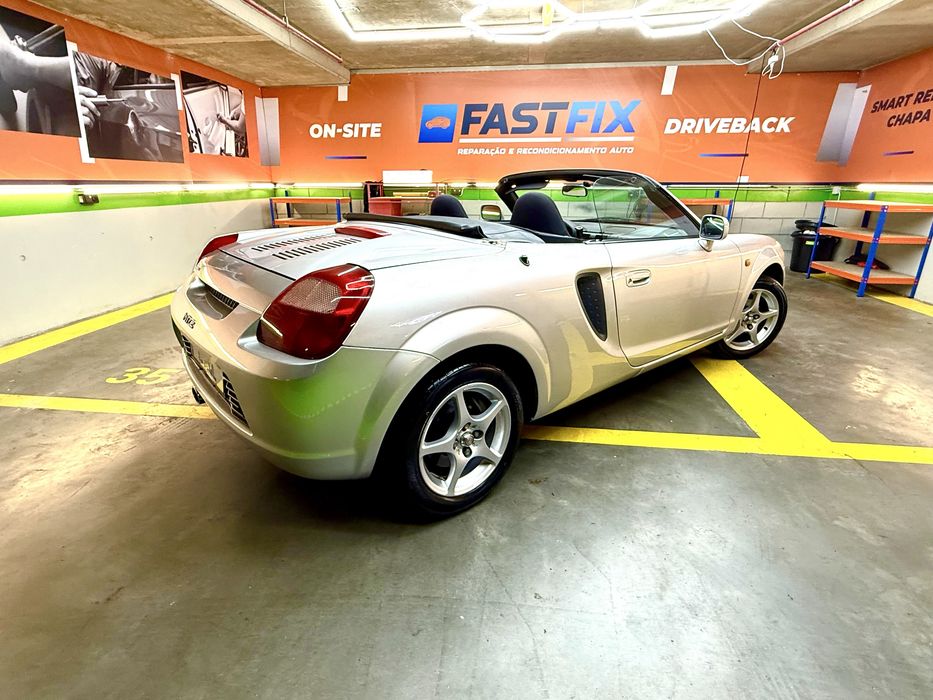 Toyota MR-2 Spyder foto 2