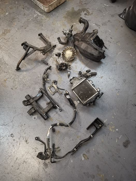 Vendo pecas honda pcx de 2014 a 2017