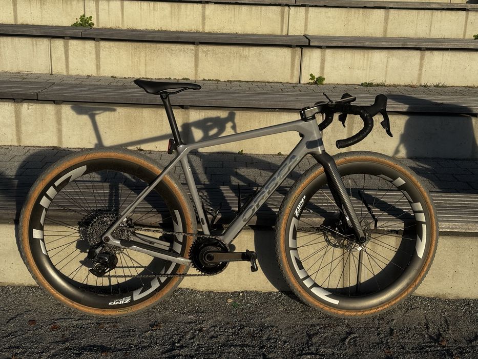 Orbea Terra 2024 MyO Custom Zipp 303 XPLR S SRAM Rival XPLR AXS Gravel M (54)