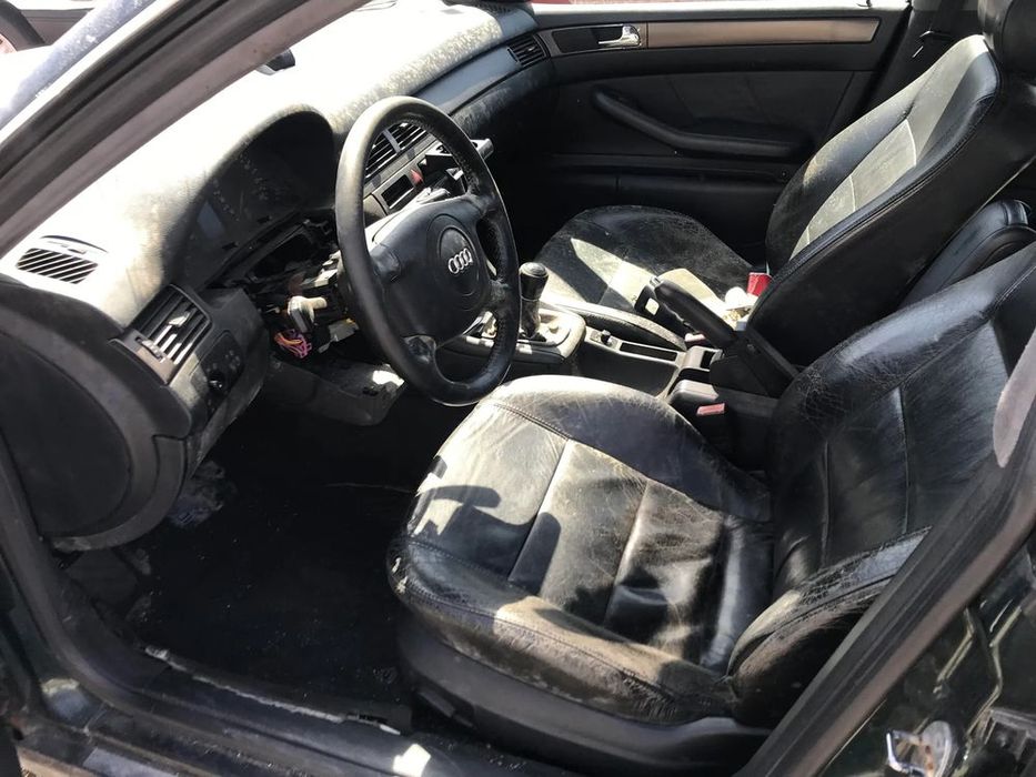 Audi A6 1.8T 4P 1997 - Para Peças