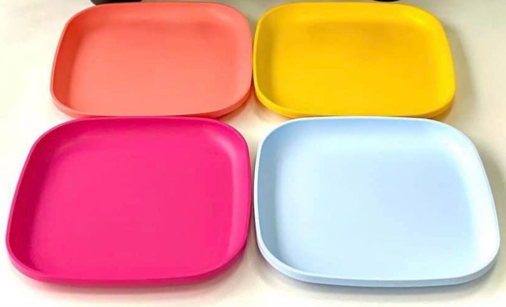 4 Pratos Quadrados Tupperware