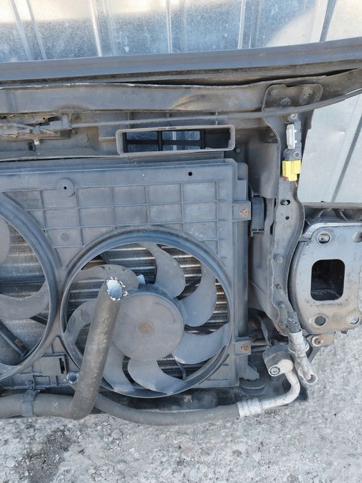 pas przedni belka chlodnice audi a3 8p 1.6 bse benzyna 2005-2008