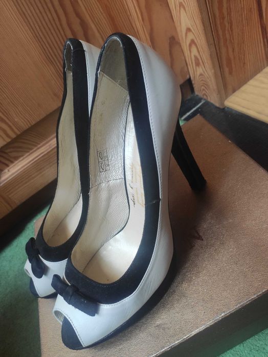 Туфлі жіночі класичні