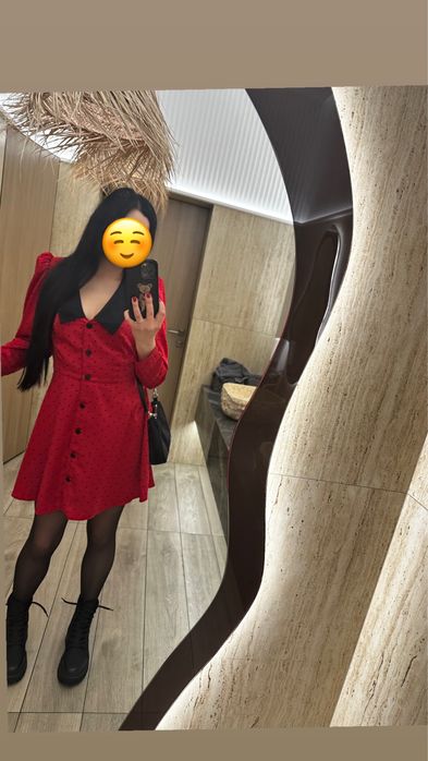 Чорвона сукня One by One