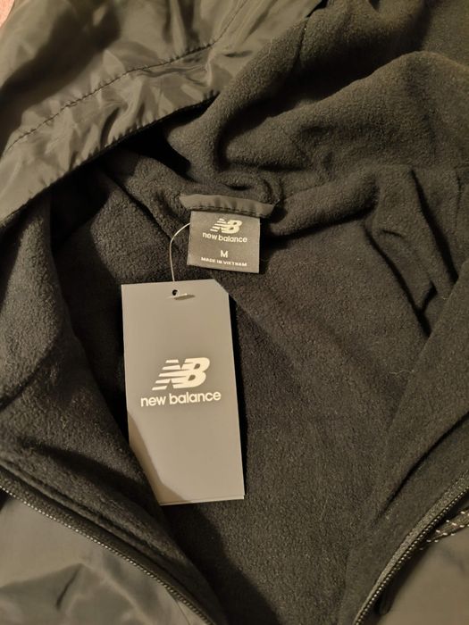 Corta vento Newbalance