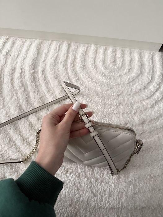 Сумочка від DKNY