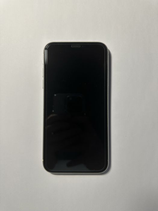 iPhone 11 64GB Branco