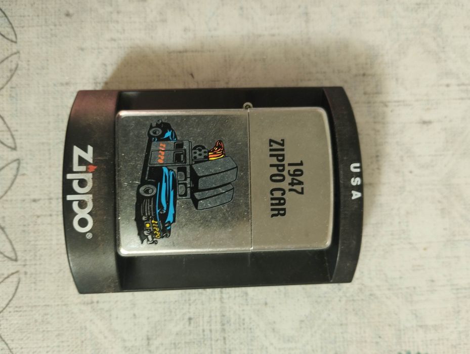 Isqueiros Zippo+ maquina de enrolar cigarros