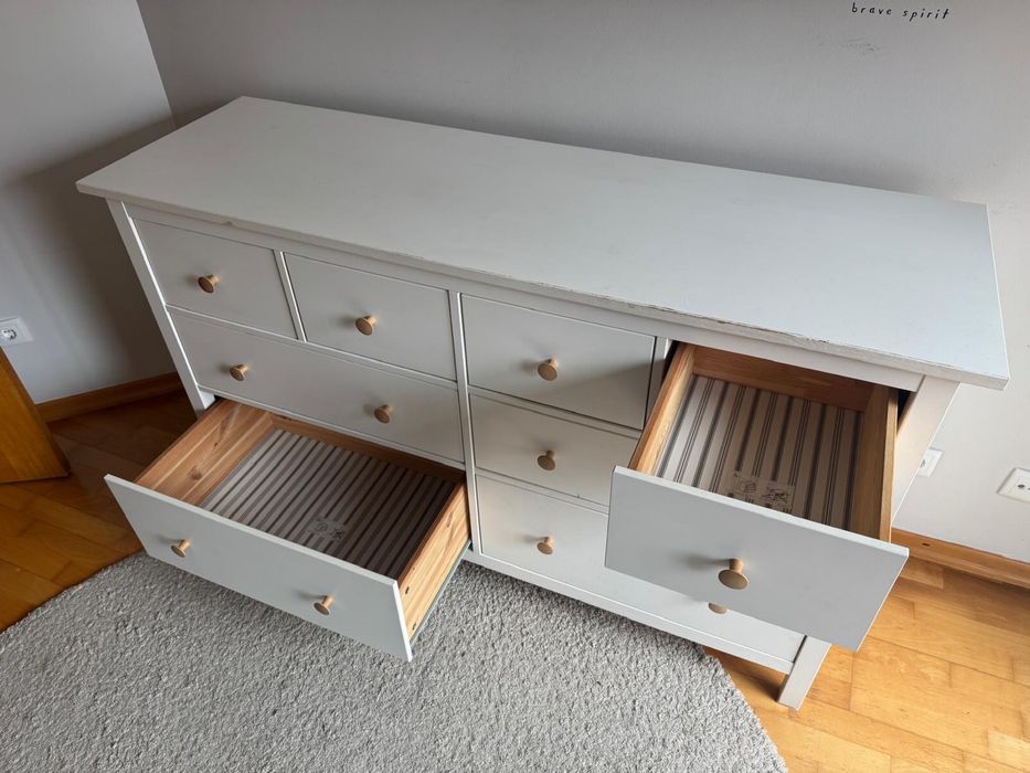 Ikea - Cómoda HEMNES