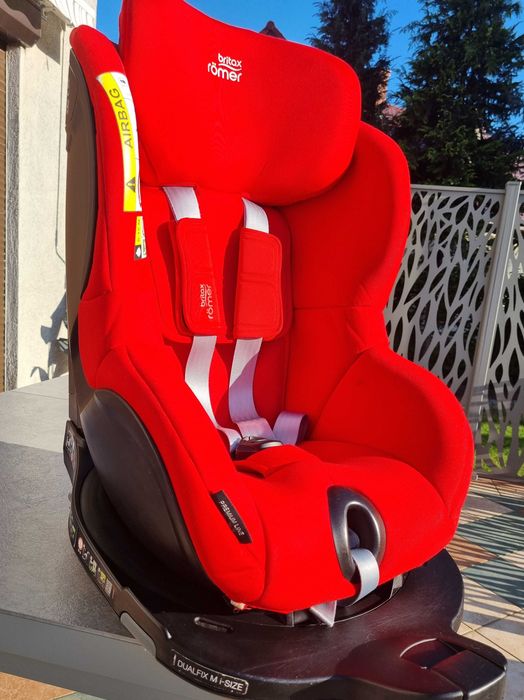 Fotelik samochodowy Britax Romer Dualfix M i-size