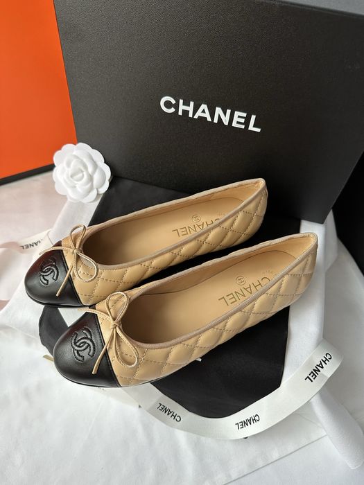 Baleriny Chanel beige leather