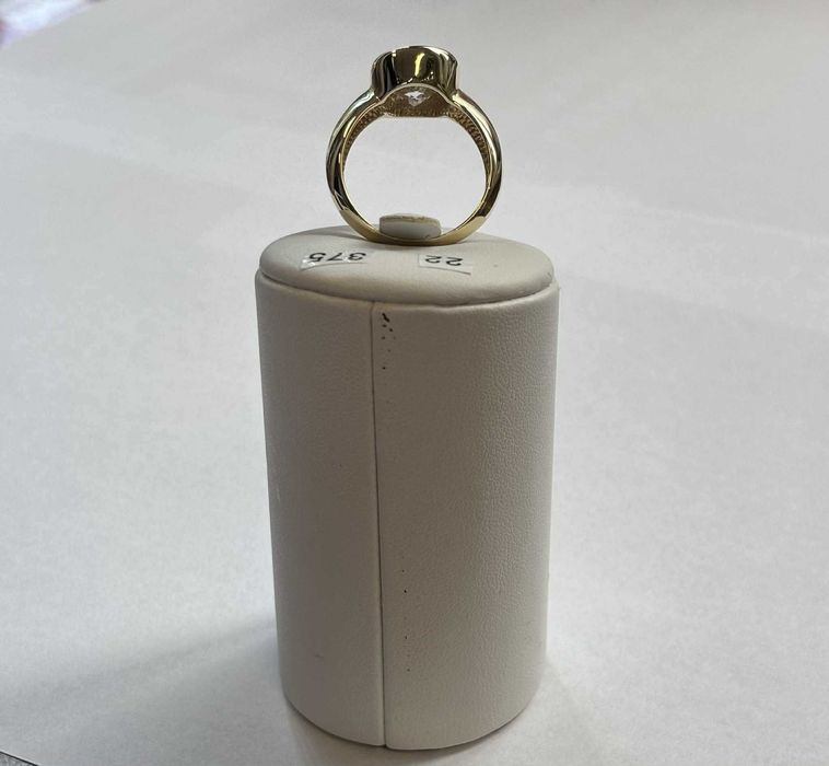 Pierścionek złoty 585-Piekny