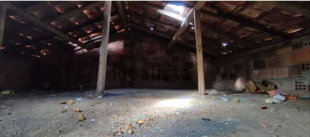 Moradia vende-se perto de Vila de Rei