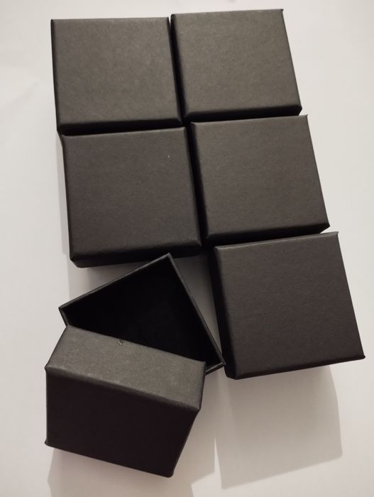 6x nowe pudełeczko jubilerskie czarne