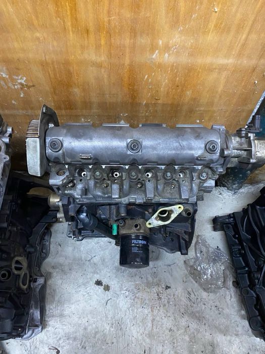 Двигун 1.9 Renault Trafic Vivaro Primastar мотор Трафік Віваро Прімаст