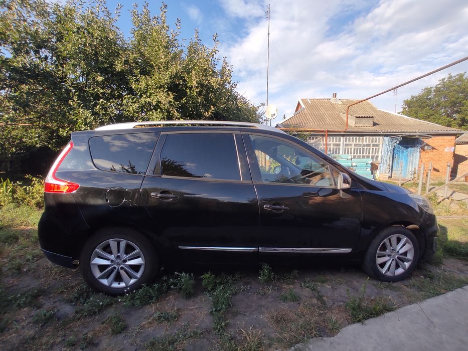 Продам  Reno Scenic 3 2012 дизель 1,6 двигатель K9К