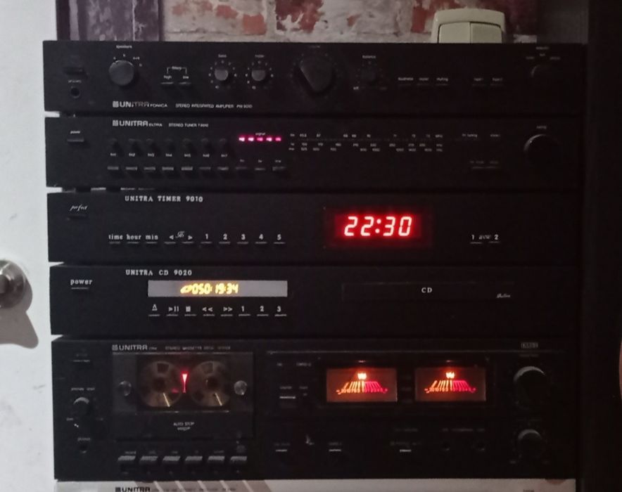 Wieża UNITRA 9000 Magnetofon, Tuner, Wzmacniacz, CD, Zegar